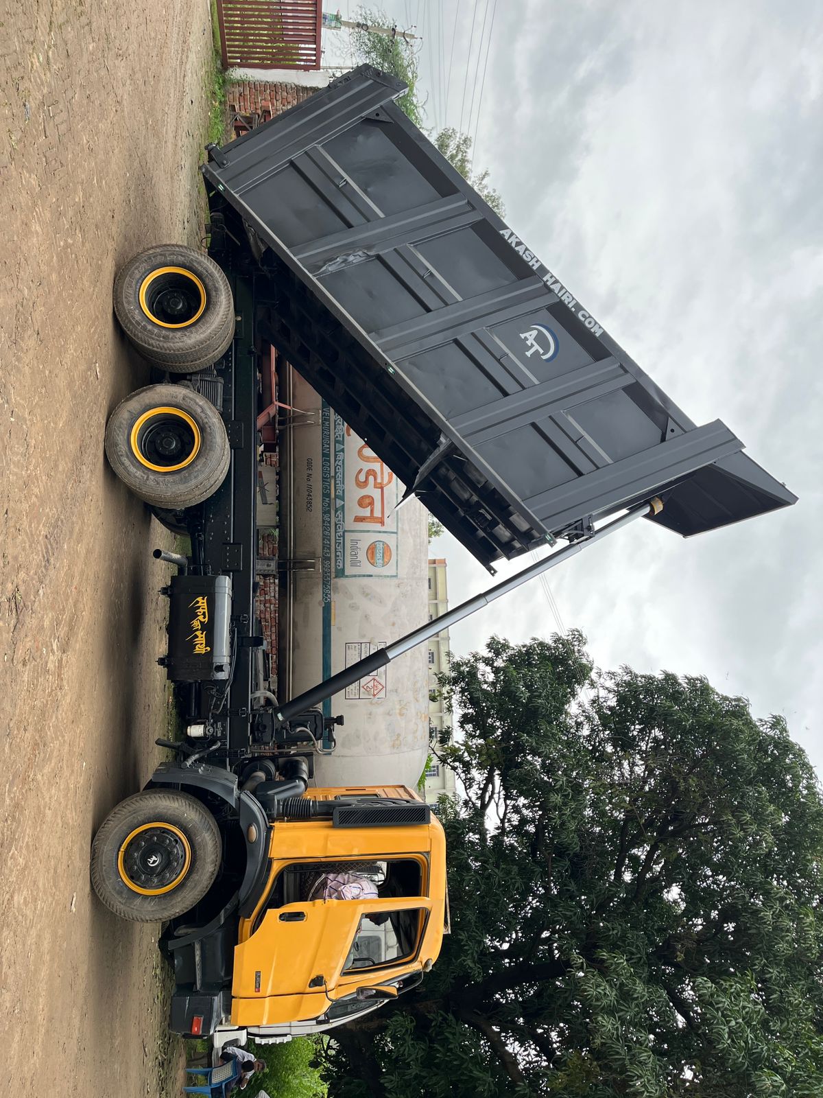 Akash Transport Hyva 4